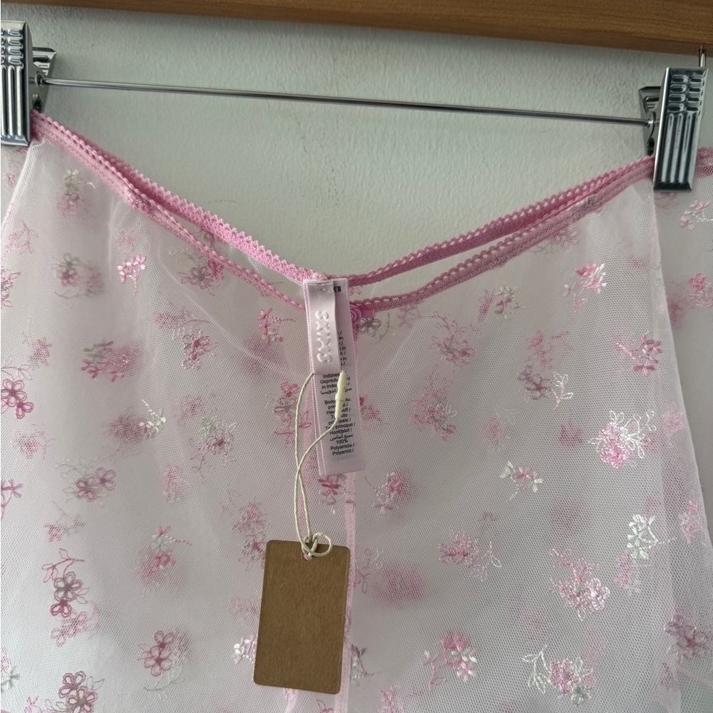 SKIMS NWT Spring Intimates Pink Shorts S - Picture 5 of 7